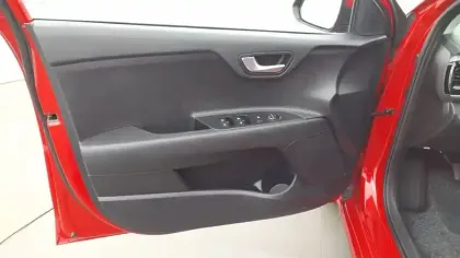 Photo 27 Kia Rio  1.0 T-GDi 100 ch BVM6