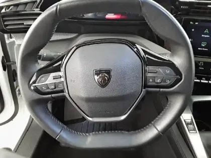 Photo 28 Peugeot 308  PureTech 130ch S&S BVM6