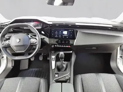 Photo 27 Peugeot 308  PureTech 130ch S&S BVM6