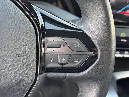 Photo 18 Peugeot 308  PureTech 130ch S&S BVM6