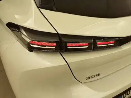 Photo 36 Peugeot 308  PureTech 130ch S&S BVM6