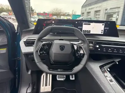 Photo 48 Peugeot 3008  Hybrid 145 e-DCS6