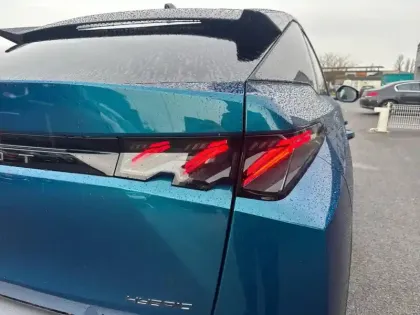 Photo 36 Peugeot 3008  Hybrid 145 e-DCS6