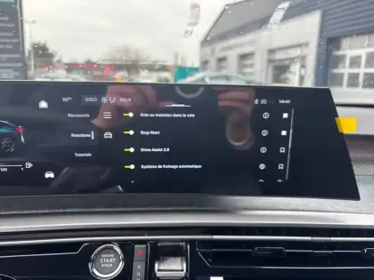 Photo 17 Peugeot 3008  Hybrid 145 e-DCS6