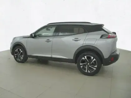 Photo 32 Peugeot 2008  PureTech 100 S&S BVM6