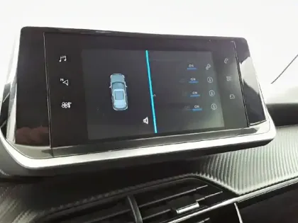 Photo 72 Peugeot 2008  PureTech 100 S&S BVM6