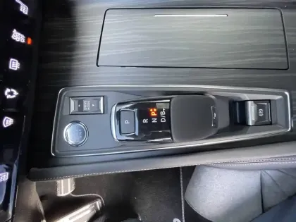 Photo 12 Peugeot 508  SW Hybrid 225 e-EAT8