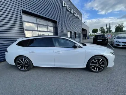 Photo 3 Peugeot 508  SW Hybrid 225 e-EAT8