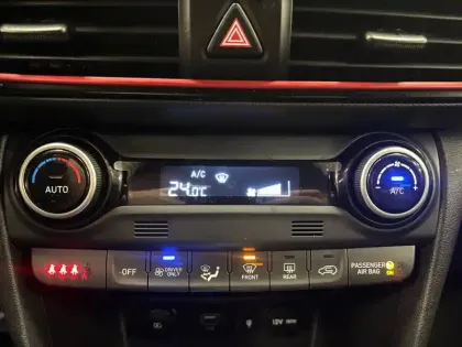 Photo 107 Hyundai Kona  Hybrid 141