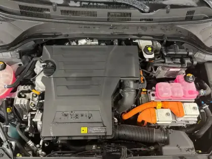 Photo 99 Hyundai Kona  Hybrid 141