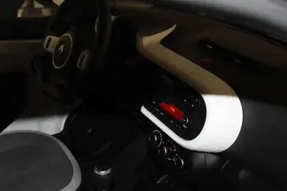 Photo 35 Renault Twingo  III TCe 95