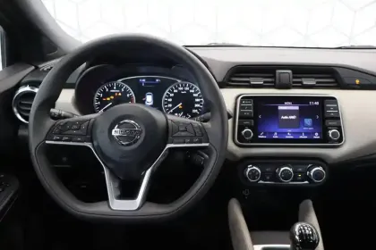 Photo 17 Nissan Micra  IG-T 100