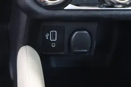 Photo 7 Nissan Micra  IG-T 100