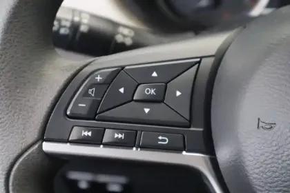 Photo 8 Nissan Micra  IG-T 100