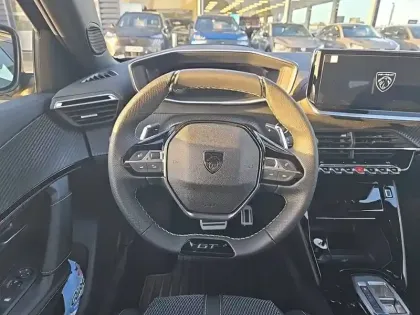 Photo 8 Peugeot 2008  Hybrid 145 e-DCS6