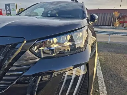 Photo 15 Peugeot 2008  Hybrid 145 e-DCS6