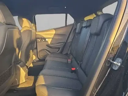 Photo 11 Peugeot 2008  Hybrid 145 e-DCS6