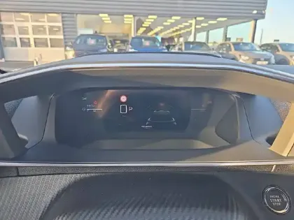 Photo 9 Peugeot 2008  Hybrid 145 e-DCS6