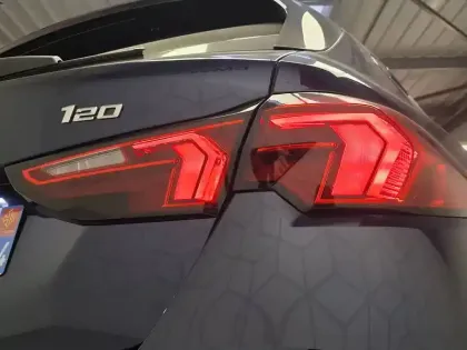 Photo 10 BMW Serie 1 120 170 ch DKG7