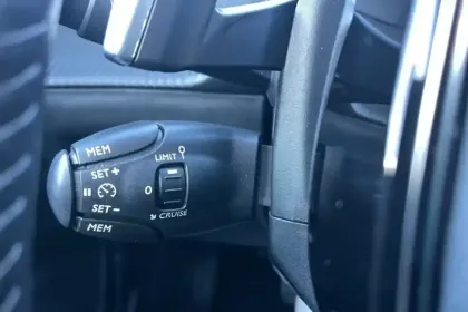 Photo 20 Peugeot 2008  PureTech 130 S&S EAT8