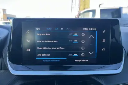 Photo 19 Peugeot 2008  PureTech 130 S&S EAT8