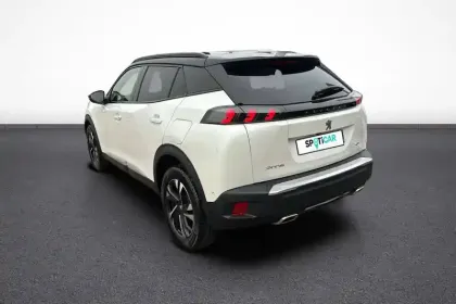 Photo 3 Peugeot 2008  PureTech 130 S&S EAT8