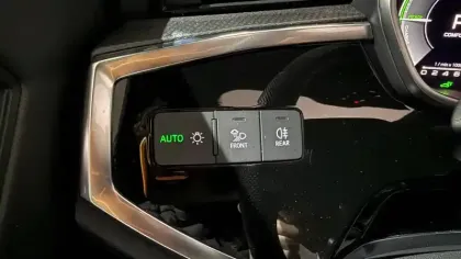 Photo 14 Audi Q3  45 TFSIe 245 ch S tronic 6