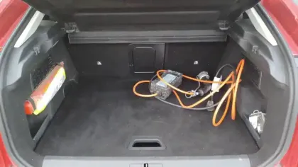 Photo 8 Citroën C4 e- 136 ch Automatique