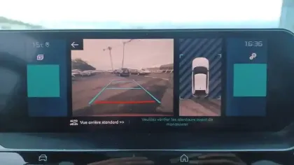 Photo 24 Citroën C4 e- 136 ch Automatique