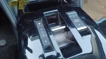 Photo 21 Citroën C4 e- 136 ch Automatique