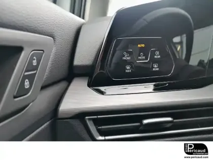 Photo 22 Volkswagen Golf  2.0 TDI SCR 150 DSG7