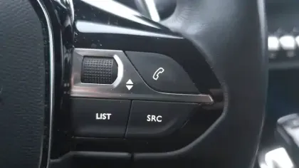 Photo 33 Peugeot 3008  Puretech 130ch S&S EAT8