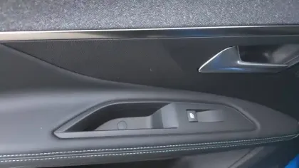 Photo 14 Peugeot 3008  Puretech 130ch S&S EAT8