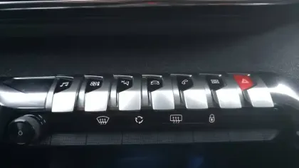 Photo 38 Peugeot 3008  Puretech 130ch S&S EAT8