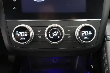 Photo 33 Renault Kadjar  TCe 140 FAP