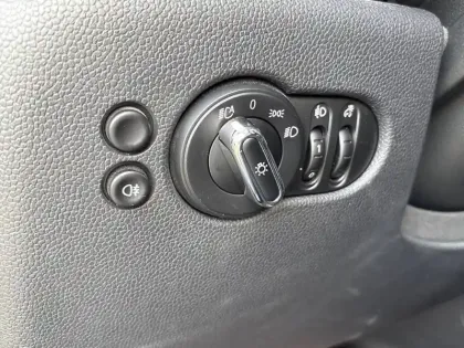 Photo 24 Mini Mini Hatch 3 Portes Cooper SE 184 ch