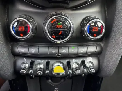 Photo 22 Mini Mini Hatch 3 Portes Cooper SE 184 ch