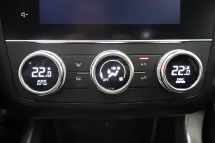 Photo 31 Renault Kadjar  Blue dCi 115 EDC