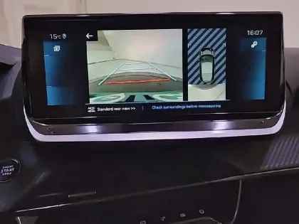 Photo 16 Peugeot 208  PureTech 100 S&S EAT8