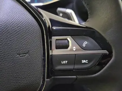 Photo 27 Peugeot 208  PureTech 100 S&S EAT8