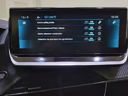 Photo 21 Peugeot 208  PureTech 100 S&S EAT8