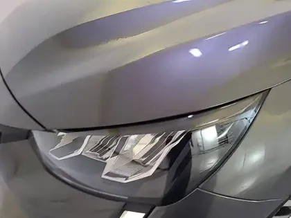 Photo 15 Peugeot 208  PureTech 100 S&S EAT8