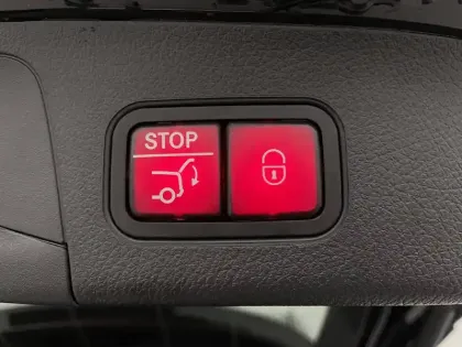 Photo 33 Mercedes GLA  250 e Hybrid EQ 8G-DCT