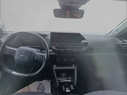 Photo 7 Citroën C4 e- 136 ch Automatique