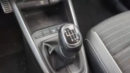 Photo 18 Kia Rio  1.0 T-GDi 100 ch MHEV iBVM6