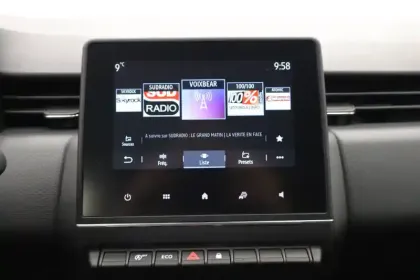 Photo 34 Renault Clio Gén. V (BJA) Ph1 NG Equilibre 5