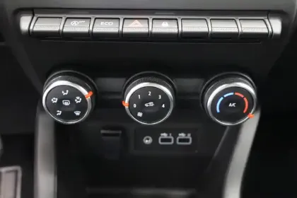 Photo 10 Renault Clio  TCe 90