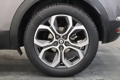 Photo 13 Renault Captur  E-Tech 145 - 21