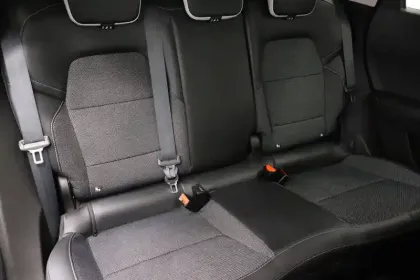 Photo 18 Renault Captur  E-Tech 145 - 21