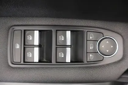 Photo 7 Renault Captur  E-Tech 145 - 21